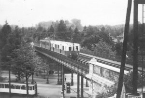 Chemin de fer Bruxelles - Tervuren. Pont de l'avenue de Tervuren.
