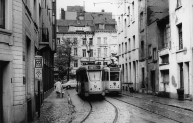 Motrice 7170 (ligne 81) et motrice 7019 (ligne 58)