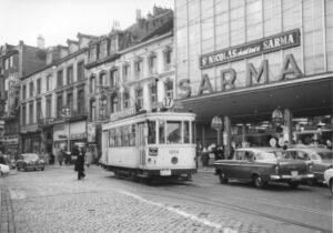 Motrice 1054 (ligne 17) Chaussée d'Ixelles Date et auteur inconnus Collection MTUB