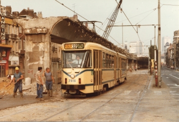 Motrice 7816 (ligne 32) 1984 - Boulevard Léopold II Auteur inconnu Collection MTUB